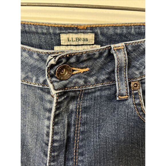 LL Bean Jeans Women Sz 4 Blue Straight Classic Fit Pants Denim - Picture 2 of 7